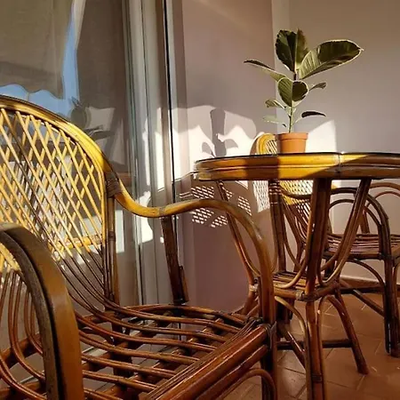 Cozy Sunlit With Scenic Balcony View