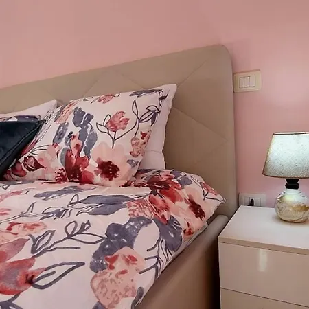 Cozy Sunlit With Scenic Balcony View Apartment Tirana