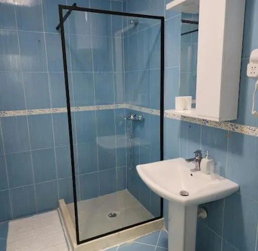 Cozy Sunlit With Scenic Balcony View